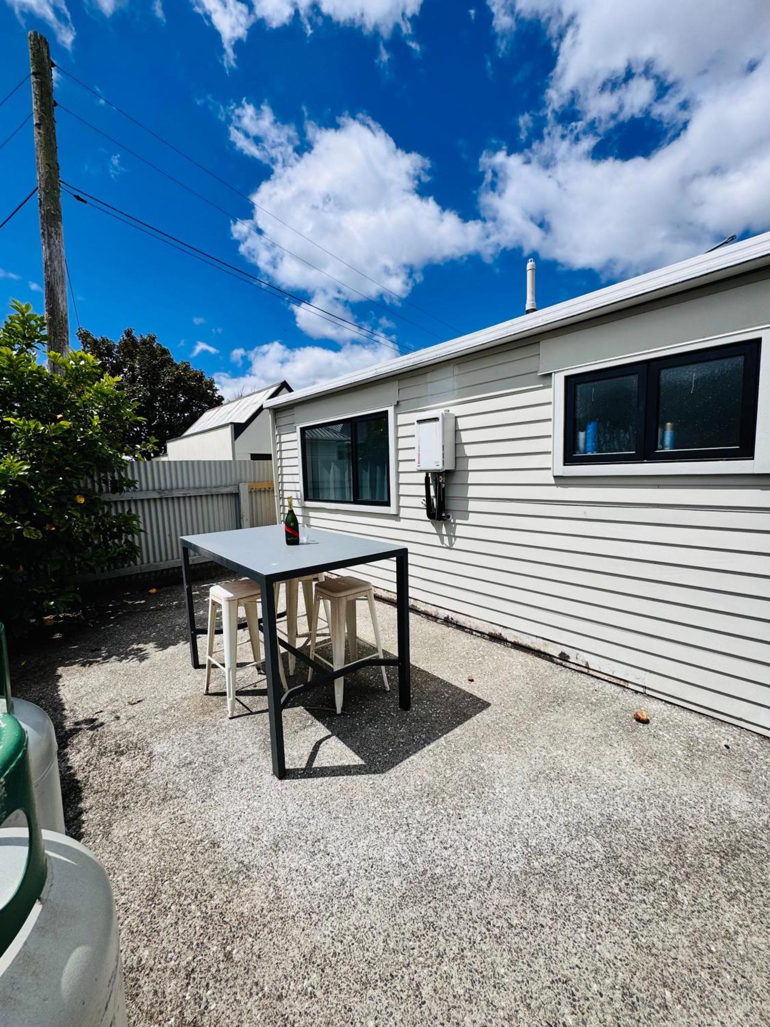 Modern 1 Bedroom Guest House Upper Hutt Luaran gambar